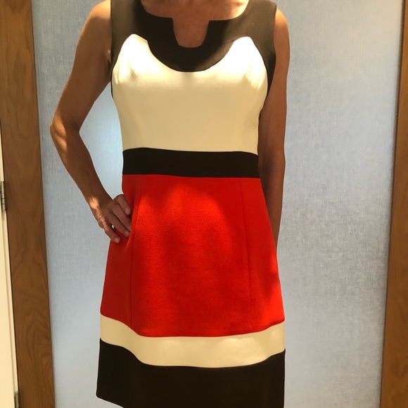 Milly of New York Dresses & Skirts - Milly of New York color block sleeveless shift dress